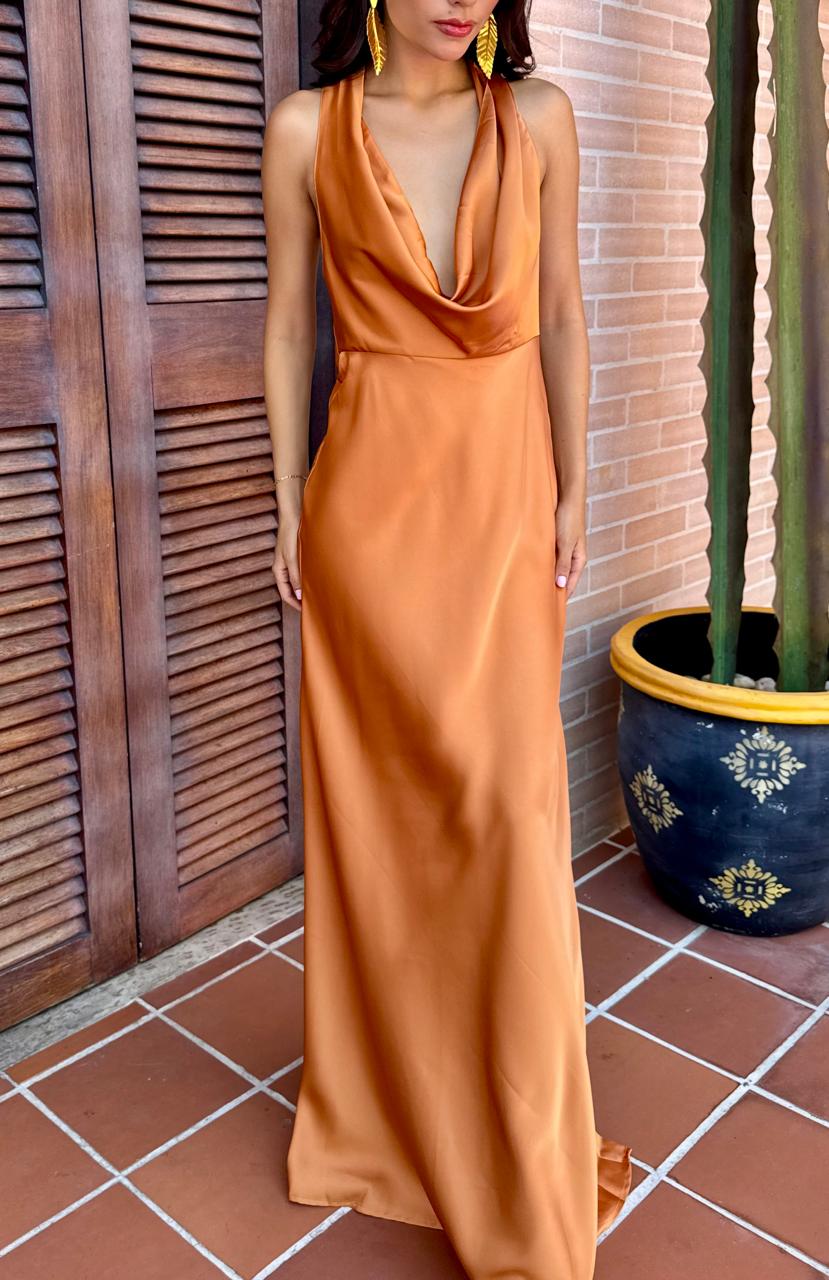 VESTIDO EN SEDA TERRACOTA