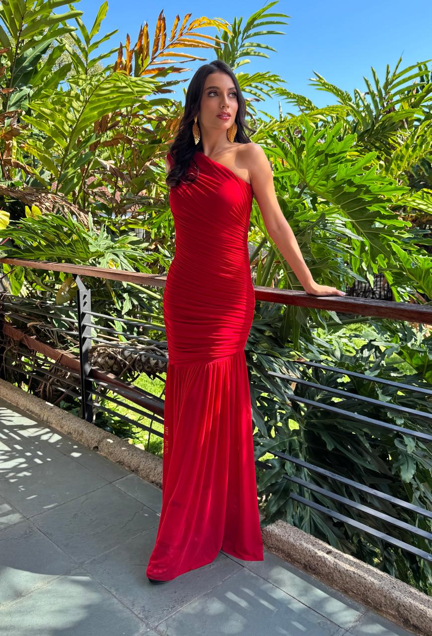 VESTIDO ROJO DE UN SOLO HOMBRO