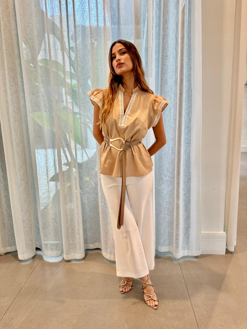 BLUSA BEIGE CON BORDADO PARA MUJER